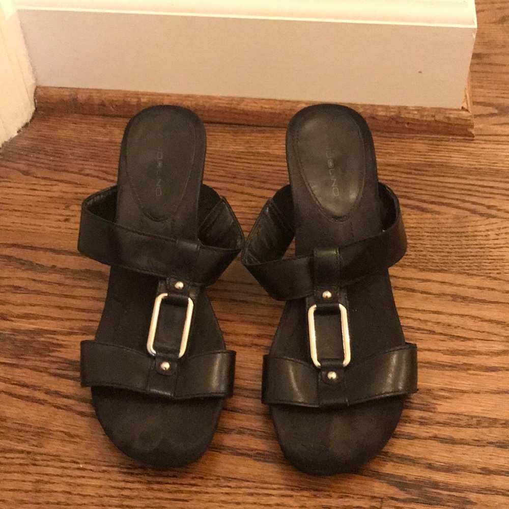 Bandolino black heels